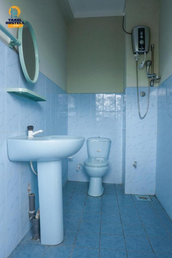 Yaarl Hostels Джафна Экстерьер фото