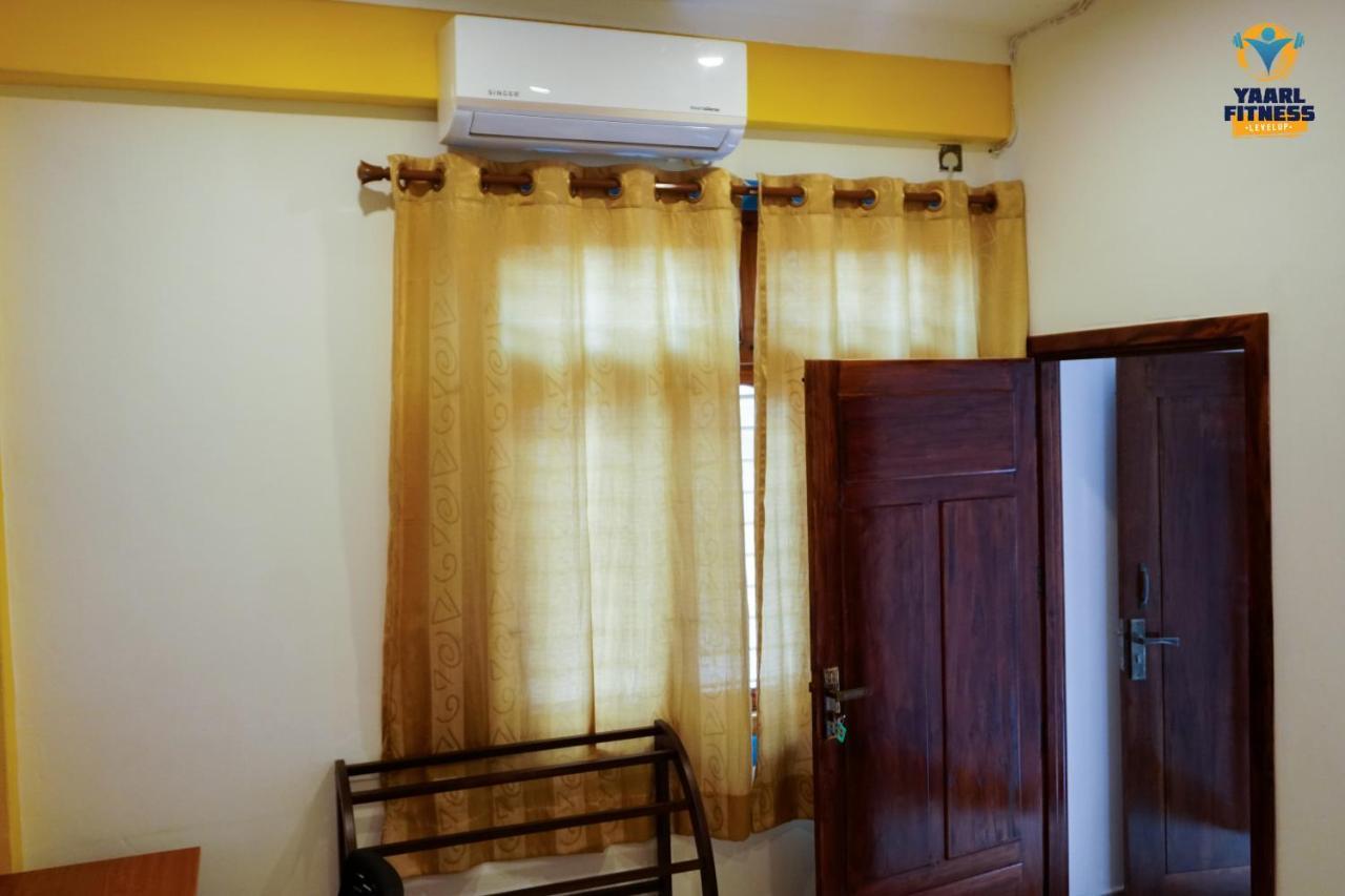 Yaarl Hostels Джафна Экстерьер фото
