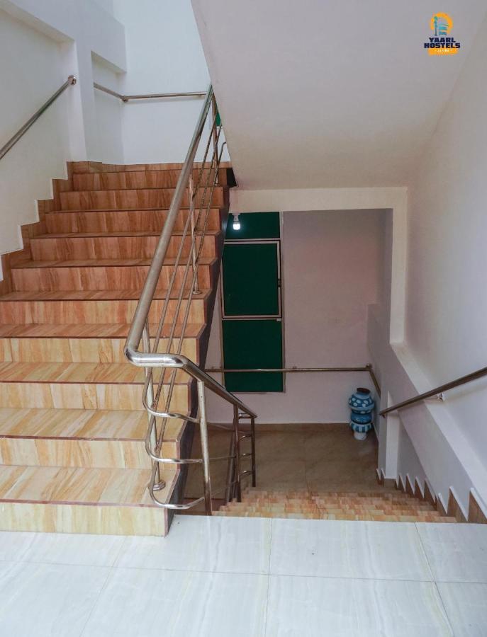 Yaarl Hostels Джафна Экстерьер фото